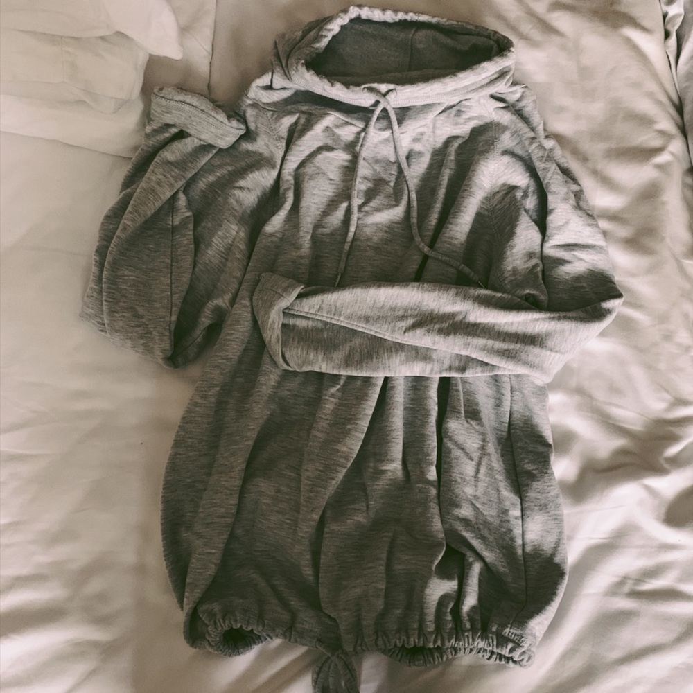 Grey turtleneck pullover!